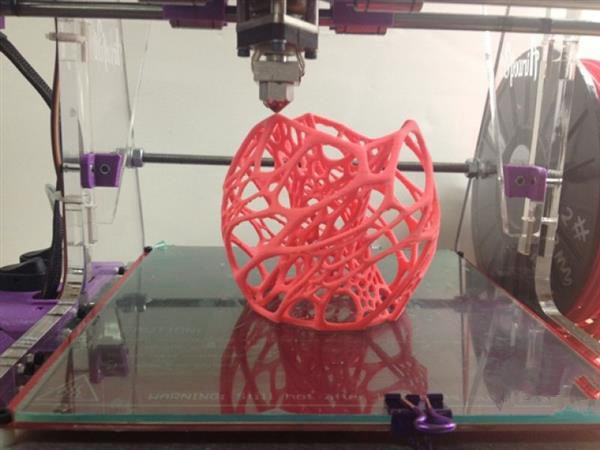 2016年 3D打印機出貨量突破45萬臺，基礎材料銷售迎來增長新機遇